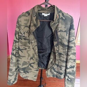 Medium camo jacket